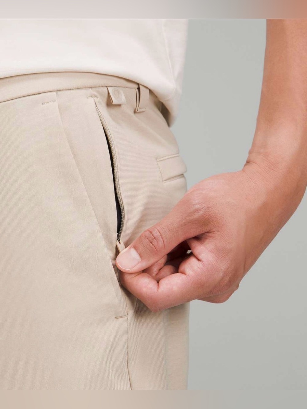 Lululemon ABC Classic-Fit Short 7" Warpstreme, Beige Men’s Size 38 - Picture 7 of 9